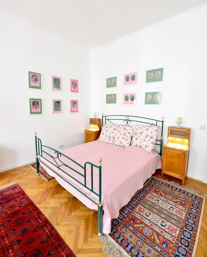 Classy Apartment, 10 Min To The Centre Вена Апартаменты