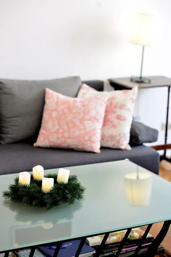 Classy Apartment, 10 Min To The Centre Вена 0*,