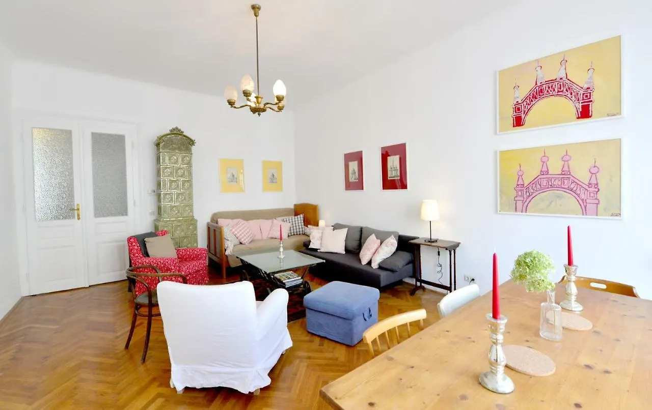 Апартаменты Classy Apartment, 10 Min To The Centre Вена Австрия