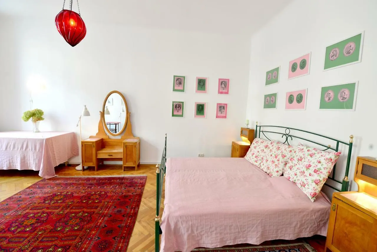 Classy Apartment, 10 Min To The Centre Вена Апартаменты